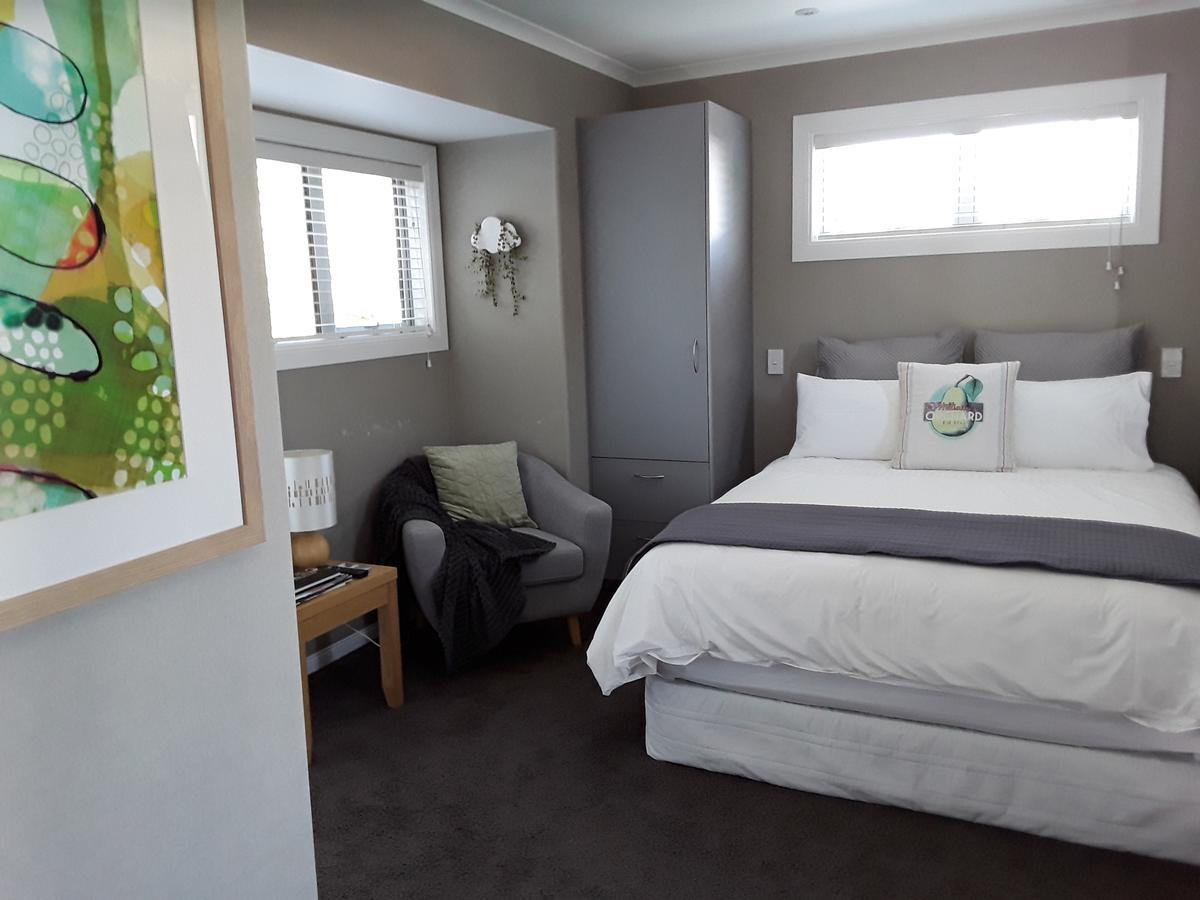 Petite * Taupo